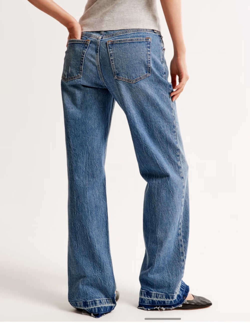 Abercrombie & Fitch Low Rise Baggy Medium Wash Let Down Hem Jean Women's Size 30 - Picture 2 of 16